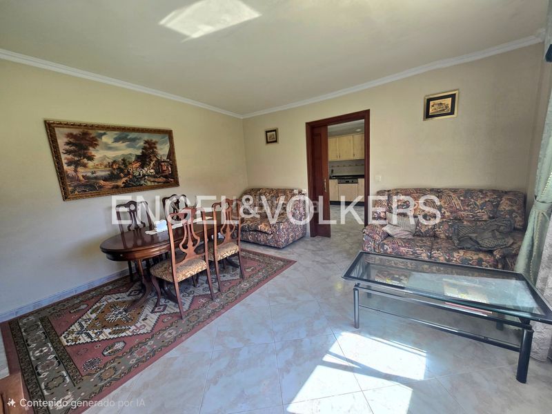 Foto 9855d0ce-f924-41de-874c-23d723d2ba96. Casa amb calefacció a Centro - Areal Vigo