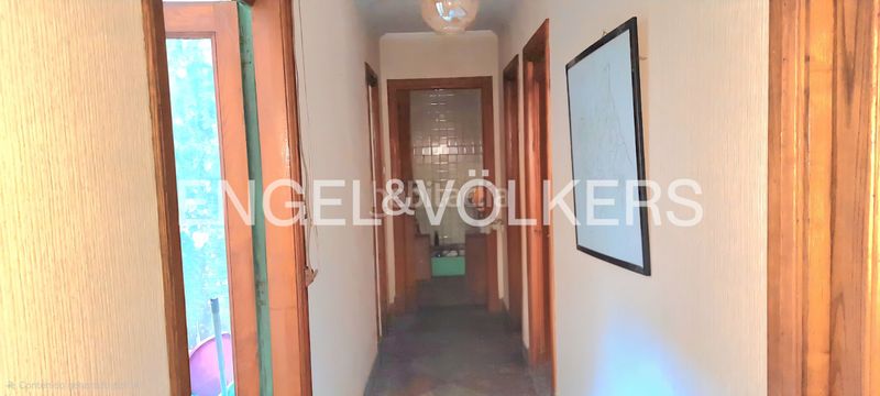 Foto 5674b1fe-284d-4b83-87f4-78be932aee35. Casa amb calefacció a Teis Vigo