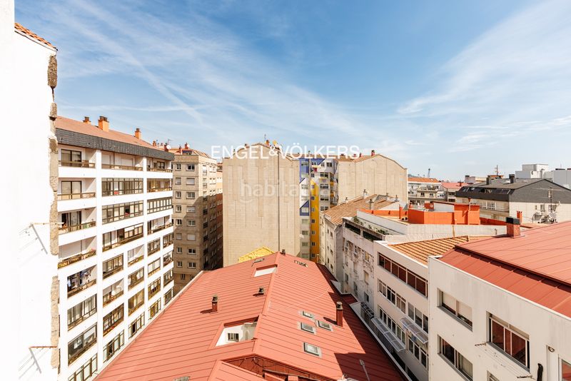 Foto 0c4f596a-4c77-4b94-a2ac-59ec5edb7f49. Àtic amb calefacció a Centro - Areal Vigo