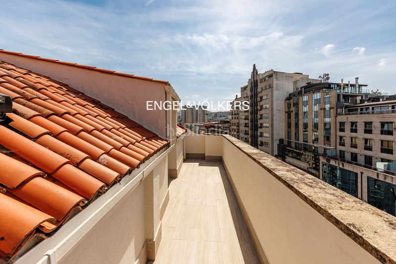 Foto 5ea3c3a7-0db0-4f5f-a5a1-7c68f379509d. Àtic amb calefacció a Centro - Areal Vigo