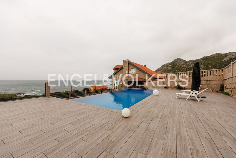Foto 84ae0390-afdf-43b9-aa38-d0c539a8b7c1. Casa amb calefacció aparcament piscina a Oia