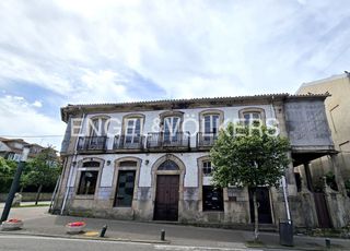 Terreno residencial en Gondomar. Edificio con proyecto para rehabilitar
