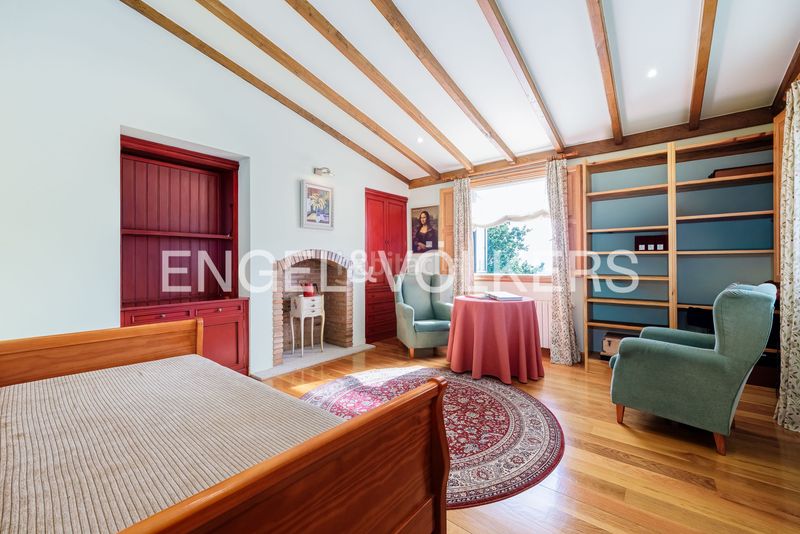 Foto bfee812b-516e-4c1b-a713-6b83b1c329f6. Casa amb calefacció aparcament piscina a Camos Nigrán