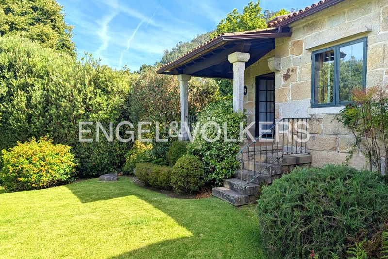 Foto e0fd9103-eb24-44c4-8222-94dbcf4ab46c. Casa amb calefacció aparcament piscina a Camos Nigrán