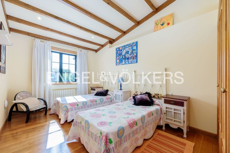 Foto ea95aefe-8959-4115-9ab4-fc6eed806c10. Casa amb calefacció aparcament piscina a Camos Nigrán