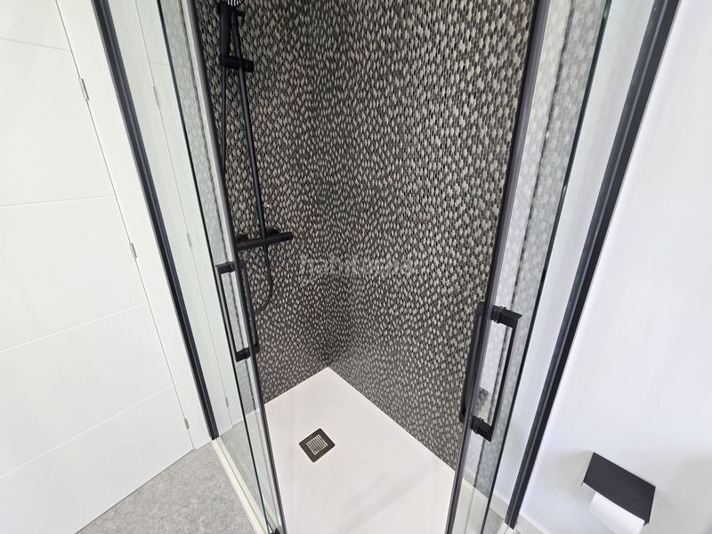 Foto a5aa796d-8767-437e-b880-216297bc1b8c. Casa amb calefacció aparcament a Coruxo - Oia - Saiáns Vigo