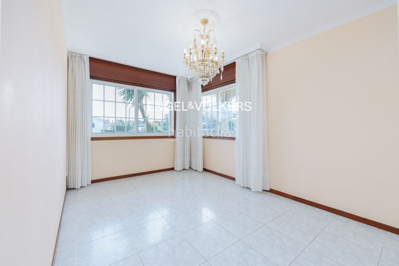 Foto 7384e563-80ea-4a11-b3c0-590d717e1d85. Casa amb calefacció aparcament a Centro - Areal Vigo