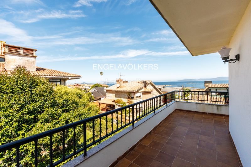 Foto c70019c0-021a-4973-af59-0b6e609c63f8. Casa amb calefacció aparcament a Centro - Areal Vigo