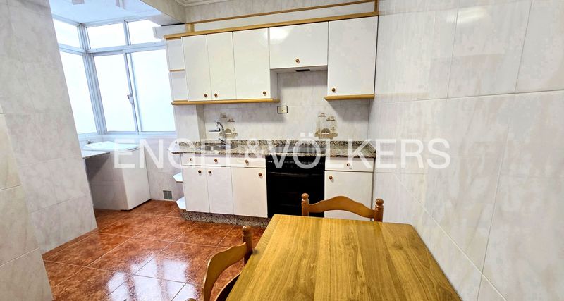 Foto eb9ca487-dfe9-470a-a967-80a07fac4b4a. Pis amb calefacció aparcament a Sardoma - Castrelos Vigo
