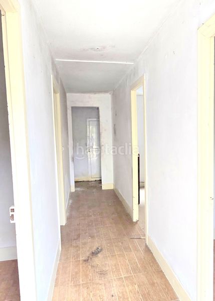 Foto 061b8bd0-650e-4459-be29-f9d05b8493bf. Casa amb calefacció a Teis Vigo
