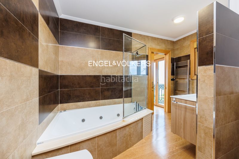 Foto 68ee7f54-6eb4-462e-bf9e-f9806da12d60. Casa amb calefacció aparcament piscina a Panxón Nigrán