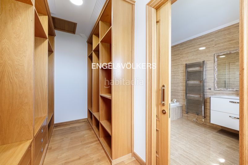 Foto a87b0470-bc9c-4838-9f2e-c8a5733a60d1. Casa amb calefacció aparcament piscina a Panxón Nigrán