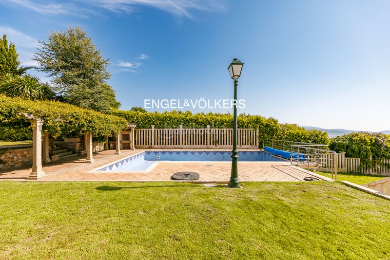 Foto b0145e58-d813-40b7-afe6-dae052c4ac96. Casa amb calefacció aparcament piscina a Panxón Nigrán