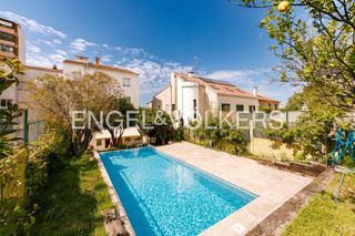 Affitto Piccolo appartamento in Coia. Amplio piso con piscina privada y zona exterior en bouzas