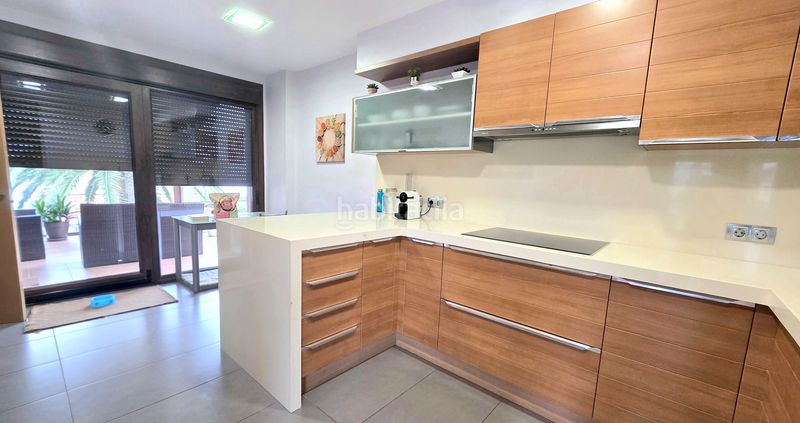 Foto 175c6513-e308-4c76-bc4d-ab9c7fb2e267. Casa amb calefacció aparcament a Nigrán centro Nigrán