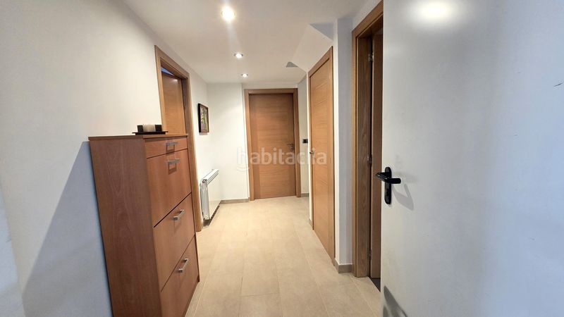 Foto 45a2a3ec-9709-490b-b459-b904846b83b5. Casa amb calefacció aparcament a Nigrán centro Nigrán