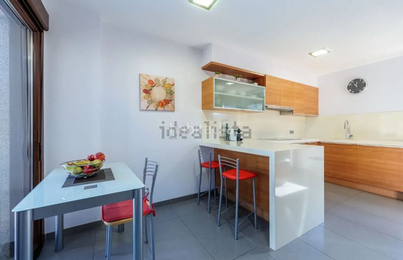 Foto cc48b940-5377-4429-9de0-45290dad000a. Casa amb calefacció aparcament a Nigrán centro Nigrán