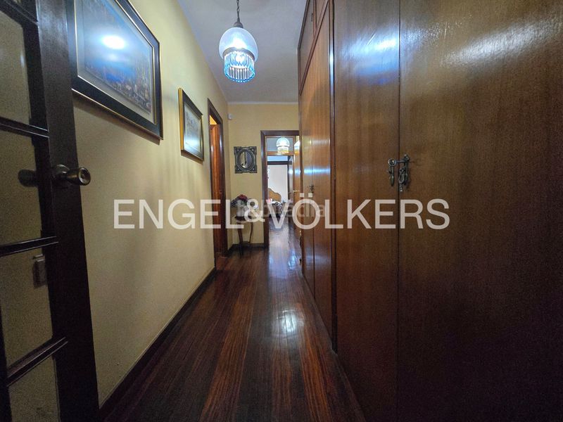 Foto 08f7026b-5429-4e78-aec8-33a4e932b748. Apartament amb calefacció aparcament a Plaza España - Corte Inglés Vigo