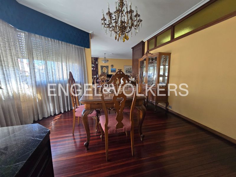 Foto 0efec46b-5ae9-4ed3-9e8e-a0836edc8582. Apartament amb calefacció aparcament a Plaza España - Corte Inglés Vigo