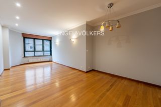 Location Appartement à Plaza España - Corte Inglés. Vivienda con excelentes acabados en taboada leal