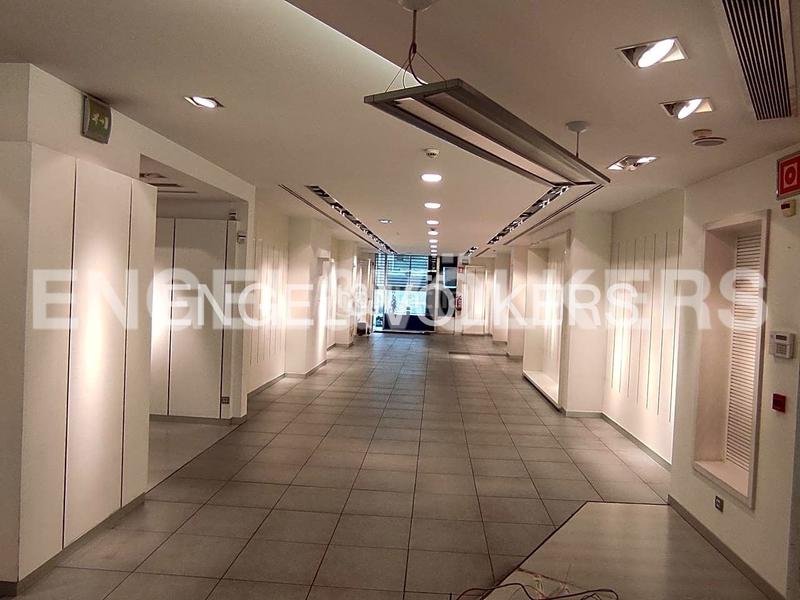 Foto 528baaa2-34b6-4883-b4ad-7d581a16bc47. Terreno residencial local en rentabilidad en calle de urzaiz en Vigo