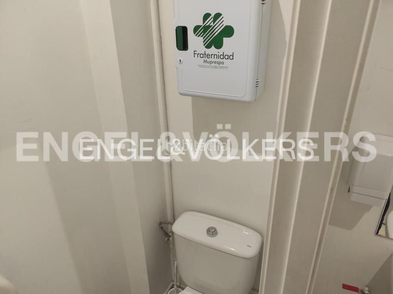 Foto 53e443f1-c41f-4892-a187-0b61248549d6. Terreno residencial local en rentabilidad en calle de urzaiz en Vigo