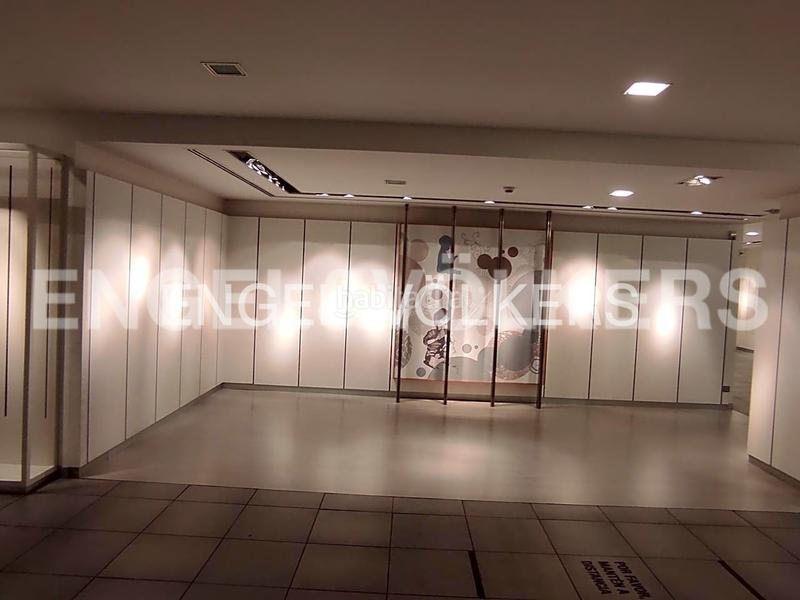 Foto 756320db-e5f6-4100-aeb4-b73e850d50a9. Terreno residencial local en rentabilidad en calle de urzaiz en Vigo