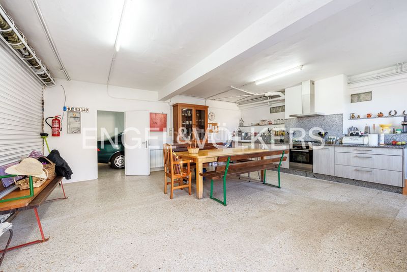 Foto 4143506e-1692-4d05-86c8-6d362508895a. Casa amb calefacció aparcament a Lavadores Vigo