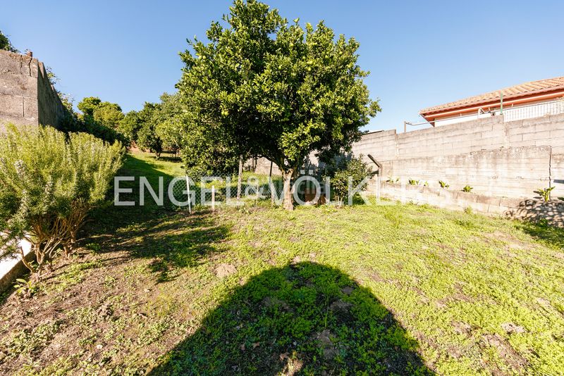 Foto c07157c8-c6d0-4106-8a00-9d7278ce740e. Casa amb calefacció aparcament a Lavadores Vigo