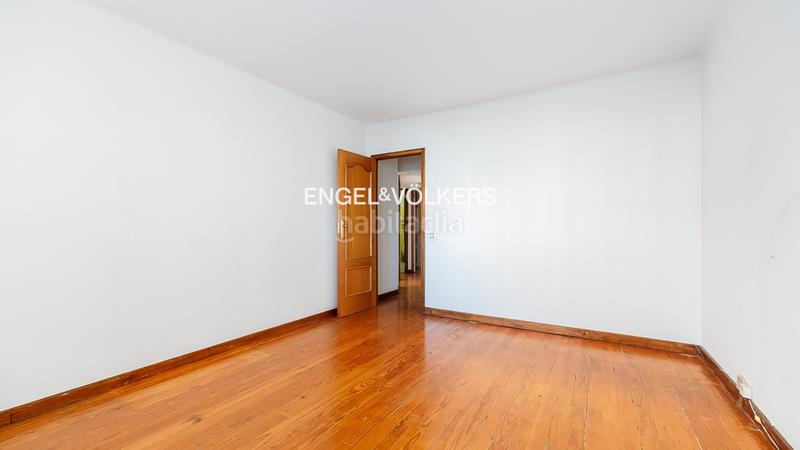 Foto 83b5e680-d45b-4370-840d-7d34a70001da. Apartament amb calefacció a Plaza España - Corte Inglés Vigo