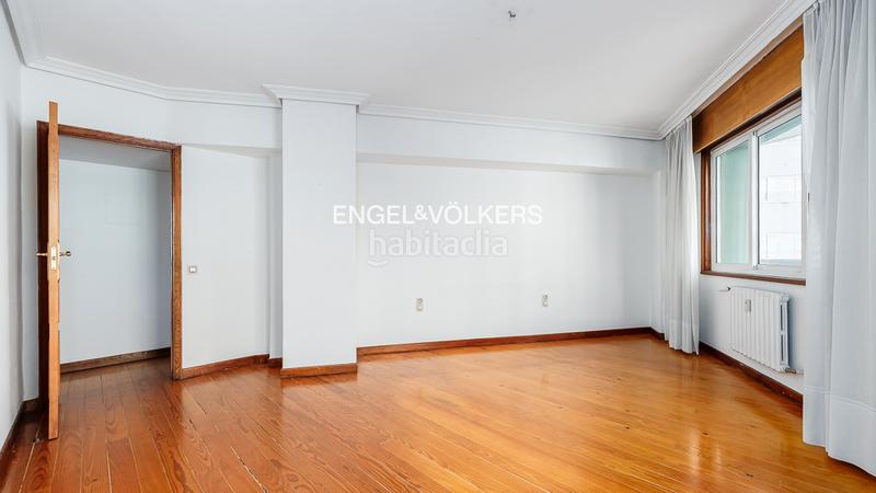 Foto 98249b25-a56e-4827-83e4-b4a4f22bd70f. Apartament amb calefacció a Plaza España - Corte Inglés Vigo