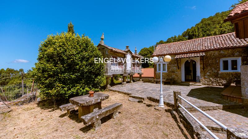 Foto 5db9630c-9fc4-4f71-8c4a-a0b12a349da7. Mas avec chauffage dans Gondomar