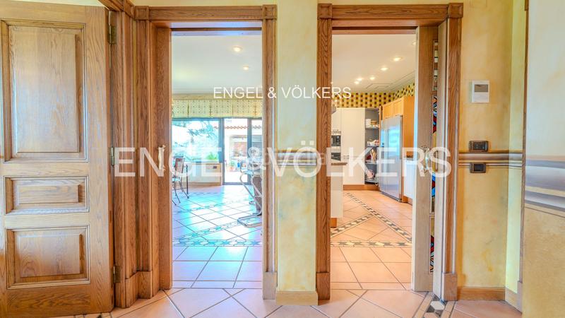 Foto 2c7da1f2-bd5d-4b12-b8db-a4920cea52f1. Casa amb calefacció aparcament piscina a Coruxo - Oia - Saiáns Vigo