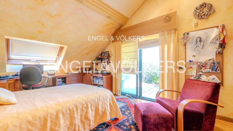 Foto 48f4c4e4-fc83-4a22-915f-34d9e47e2015. Casa amb calefacció aparcament piscina a Coruxo - Oia - Saiáns Vigo