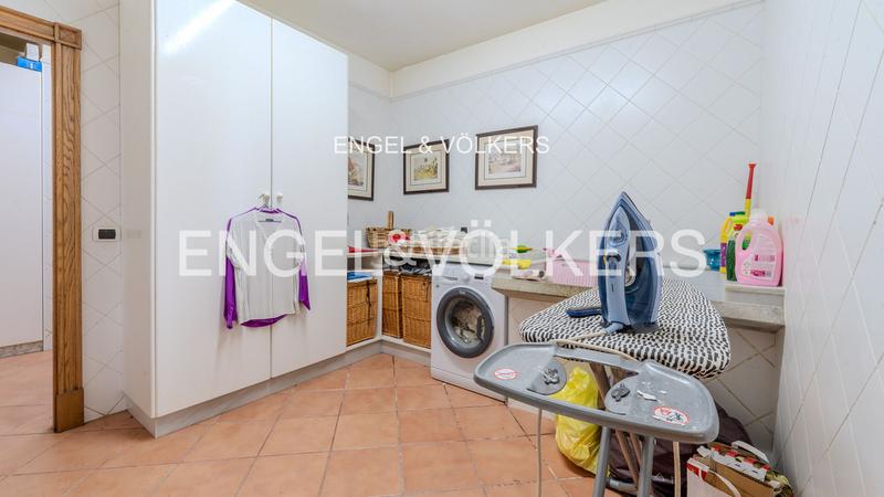 Foto a332d20c-daa9-44d9-9327-0e028e178e72. Casa amb calefacció aparcament piscina a Coruxo - Oia - Saiáns Vigo