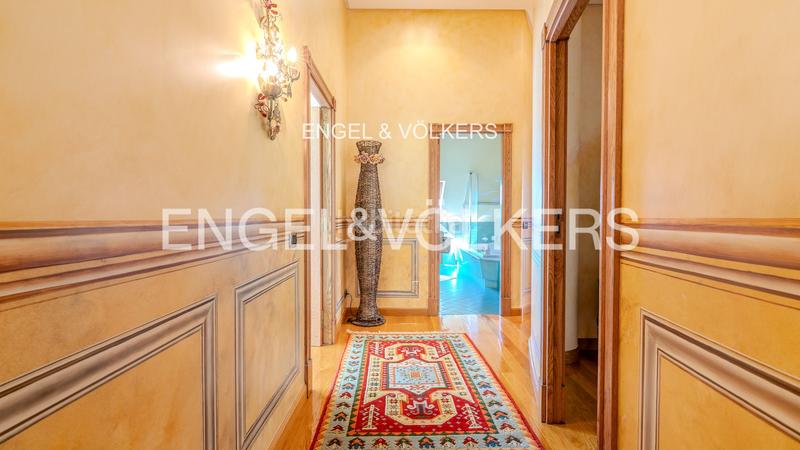 Foto a42d605e-d998-4703-9fb7-d2383f44a301. Casa amb calefacció aparcament piscina a Coruxo - Oia - Saiáns Vigo