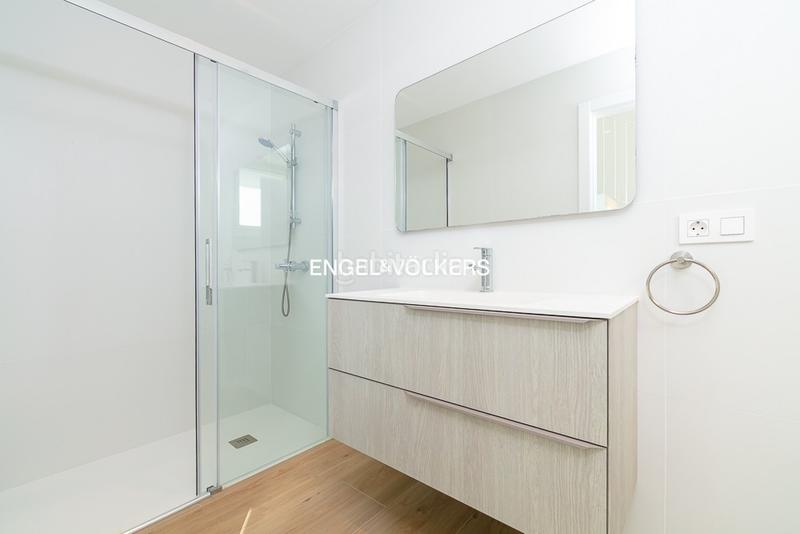 Foto 11611380-0d27-4645-8d8d-c2622391f0b3. Casa amb calefacció aparcament a Gondomar