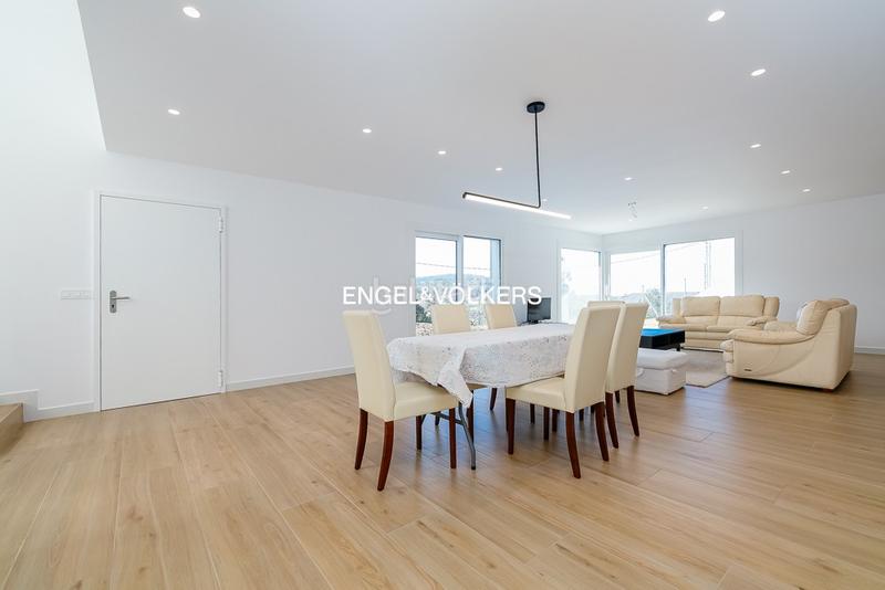 Foto 1b9411c6-9bcd-4bb1-ab7a-43a40e5941ba. Casa amb calefacció aparcament a Gondomar