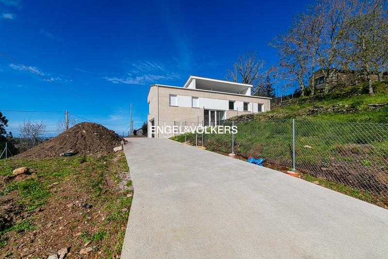 Foto 22900deb-24bc-48fc-9d34-cba655edcf1f. Casa amb calefacció aparcament a Gondomar