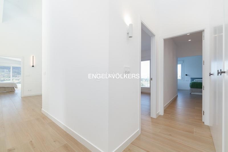 Foto 8368d4e6-d950-49cd-b6b1-cbde07752658. Casa amb calefacció aparcament a Gondomar