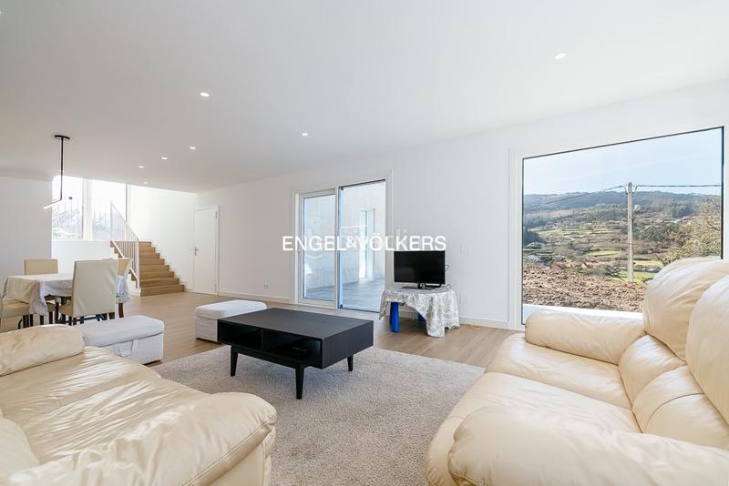 Foto cc56cab0-665d-4217-8eee-ce6237b8de72. Casa amb calefacció aparcament a Gondomar