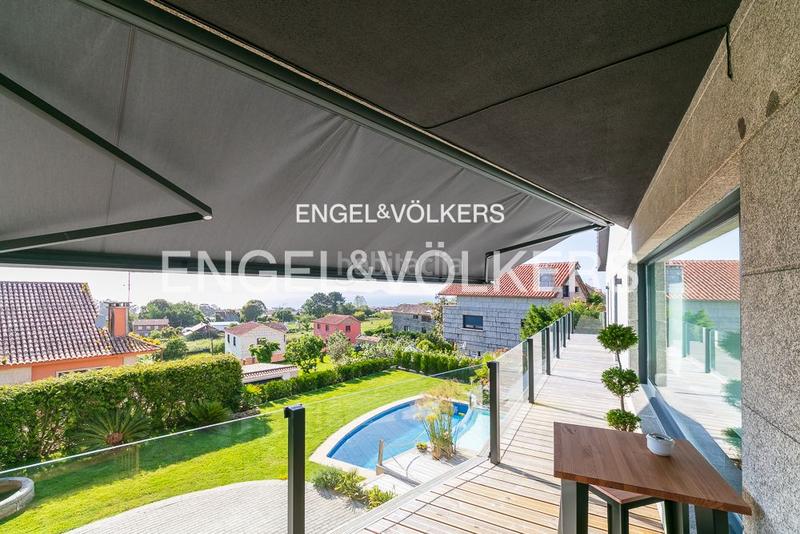 Foto d573200d-e95a-4c7a-8cd7-8e8d4654aa4c. Casa amb calefacció aparcament piscina a Coruxo - Oia - Saiáns Vigo