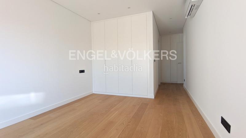 Foto a04baf0d-28c9-49a8-bc3b-43cd27292ffd. Attico con riscaldamento parcheggio in As Travesas - Balaidos Vigo