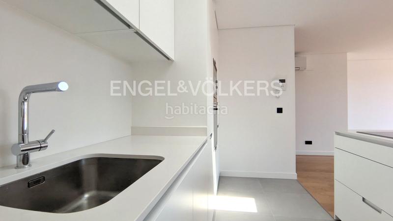 Foto e0d8592e-c6e5-4175-b3f0-f04e5364d46e. Attico con riscaldamento parcheggio in As Travesas - Balaidos Vigo