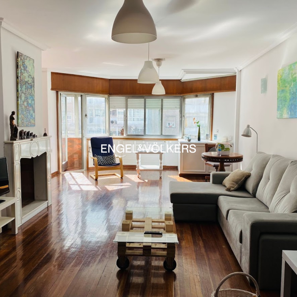 Foto 10798a57-77af-4339-8132-919a3e18db7c. Appartement mit heizung pool in Plaza España - Corte Inglés Vigo