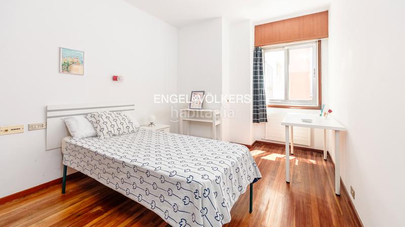 Foto 550d0359-a10e-4b34-a446-7bab9c9a7b67. Appartement mit heizung pool in Plaza España - Corte Inglés Vigo