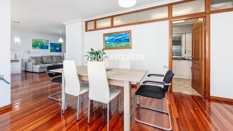 Foto 5cfa83fe-9f59-4c78-8ceb-4013bf86be11. Appartement mit heizung pool in Plaza España - Corte Inglés Vigo