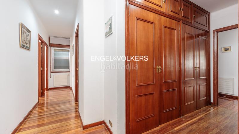 Foto df834ece-a516-49f0-8dba-0862a2e54f7c. Appartement mit heizung pool in Plaza España - Corte Inglés Vigo