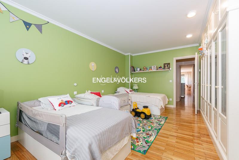 Foto dc70bbf6-b2b8-412c-aed7-8ece7610cb3c. Appartement avec chauffage parking dans O Castro Vigo