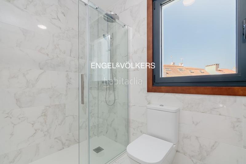 Foto 3b355c9f-ea51-4b60-8105-39be94f9e27c. Casa vivienda unifamiliar en puente romano en Baiona